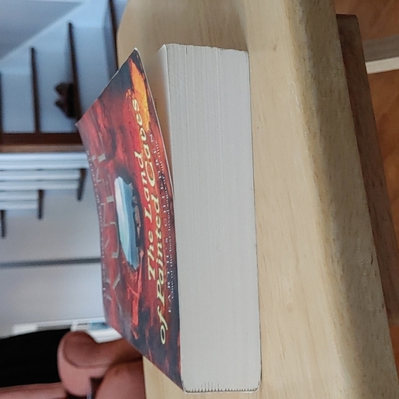 Jean Auel Shelters of Stone and The Land of Painted Caves Novels - Picture 4 of 11